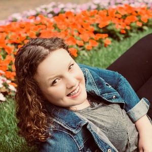 Meet your Posher, Alyssa